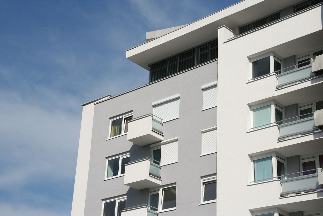 Fotka plastových okien v obytnom dome